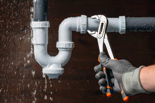 Professional Leak Detection technician working in Casar, NC